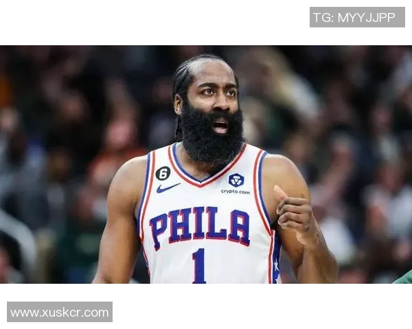 NBA公然打压快船的举动激起了全美关注。快船老板鲍尔默怒火中烧，与哈登一同带着保镖前往NBA总部找到联盟总裁肖华寻求解释。据美国媒体披露，NBA不仅继续减少快船队新赛季的全美直播次数，还将其背靠背比赛排在前列…